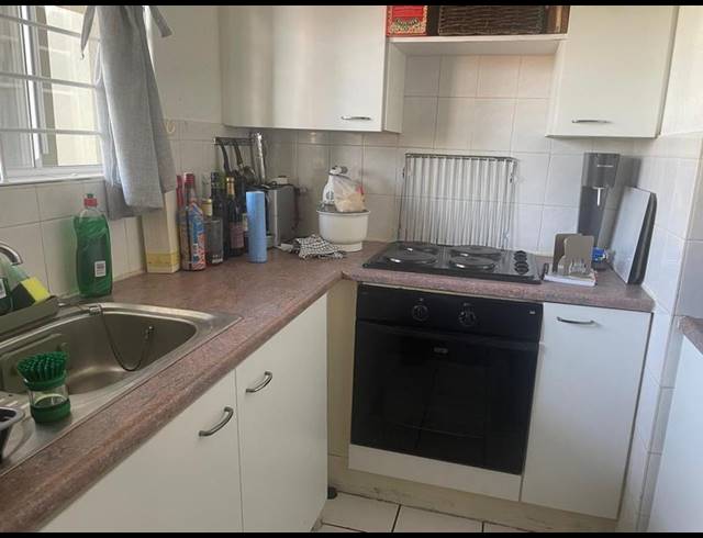 2 BEDROOM PROPERTY TO RENT IN GLENHAZEL